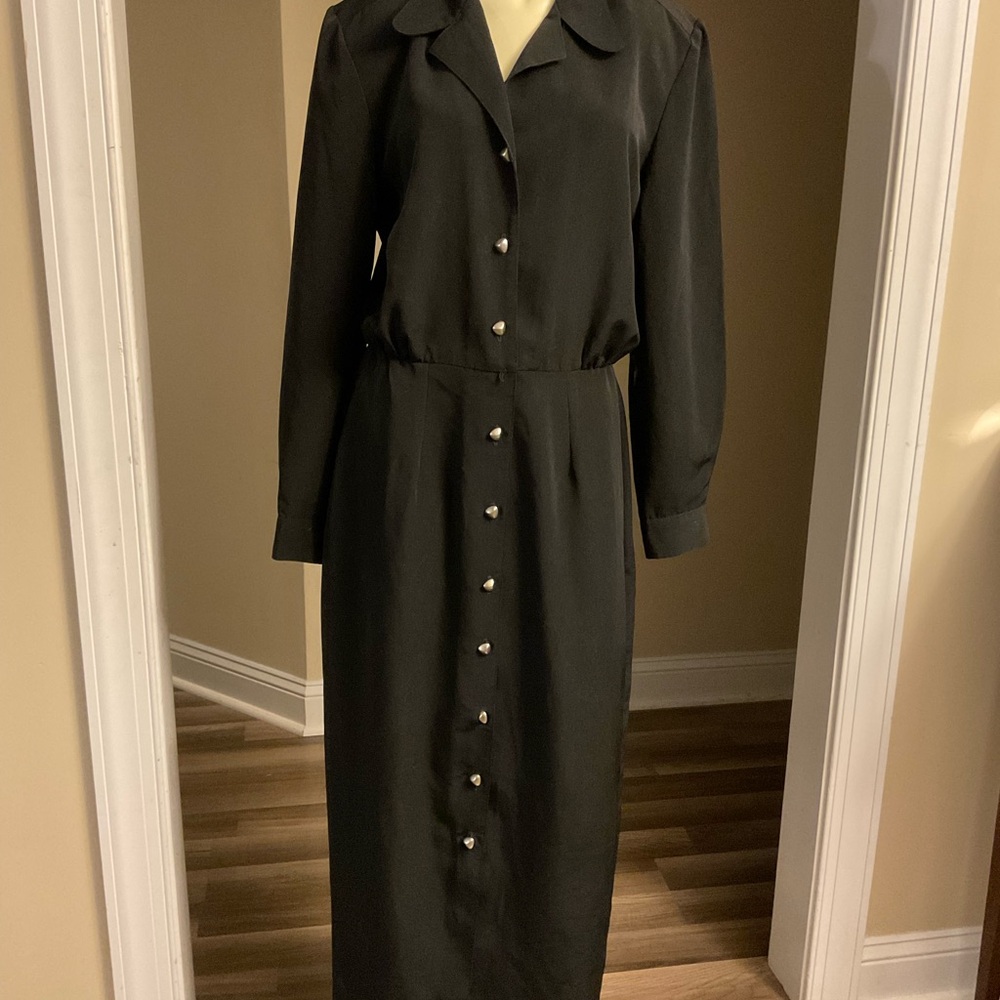 Chic Black Long Sleeve Button-Down Dress